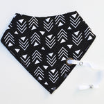 Black and White Drool Bib - Baby Bear Outfitters