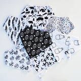 Black and White Drool Bib - Baby Bear Outfitters